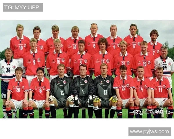 全球足球巨星排名盘点:历届球员实力对比与榜单解读 全球足球巨星排名盘点:历届球员实力对比与榜单解读