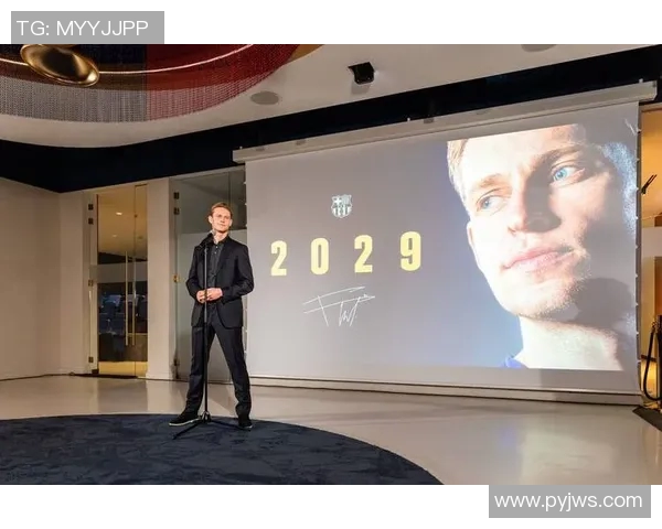 足球球星与伴侣甜蜜合影曝光夫妻档携手走过人生新阶段 足球球星与伴侣甜蜜合影曝光夫妻档携手走过人生新阶段